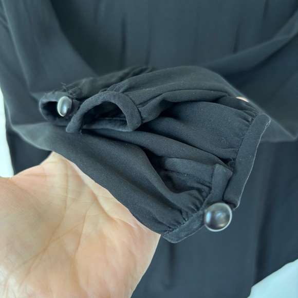 Theory Black Pleated Long Sleeve Silk Blouse Size Medium - Picture 5 of 11